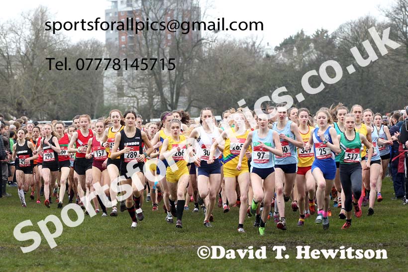 Intermediate girls, 2020 New Balance English Schools Champs., Sefton Park, Liverpool. Photo: David T. Hewitson/Sports for All Pics